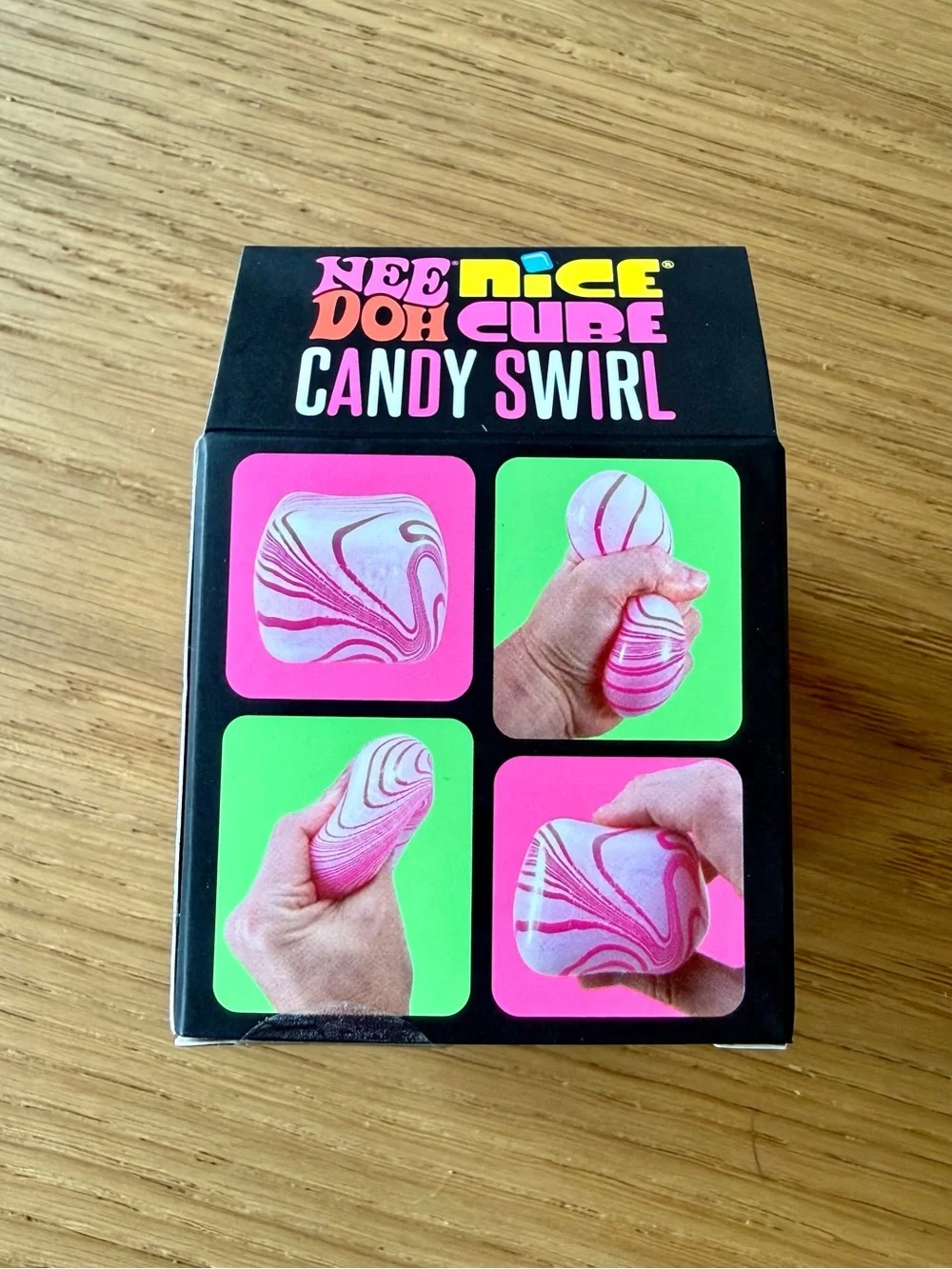 NeeDoh Nice Cube Candy Swirl - NWT 🍭🎄🎅🏻